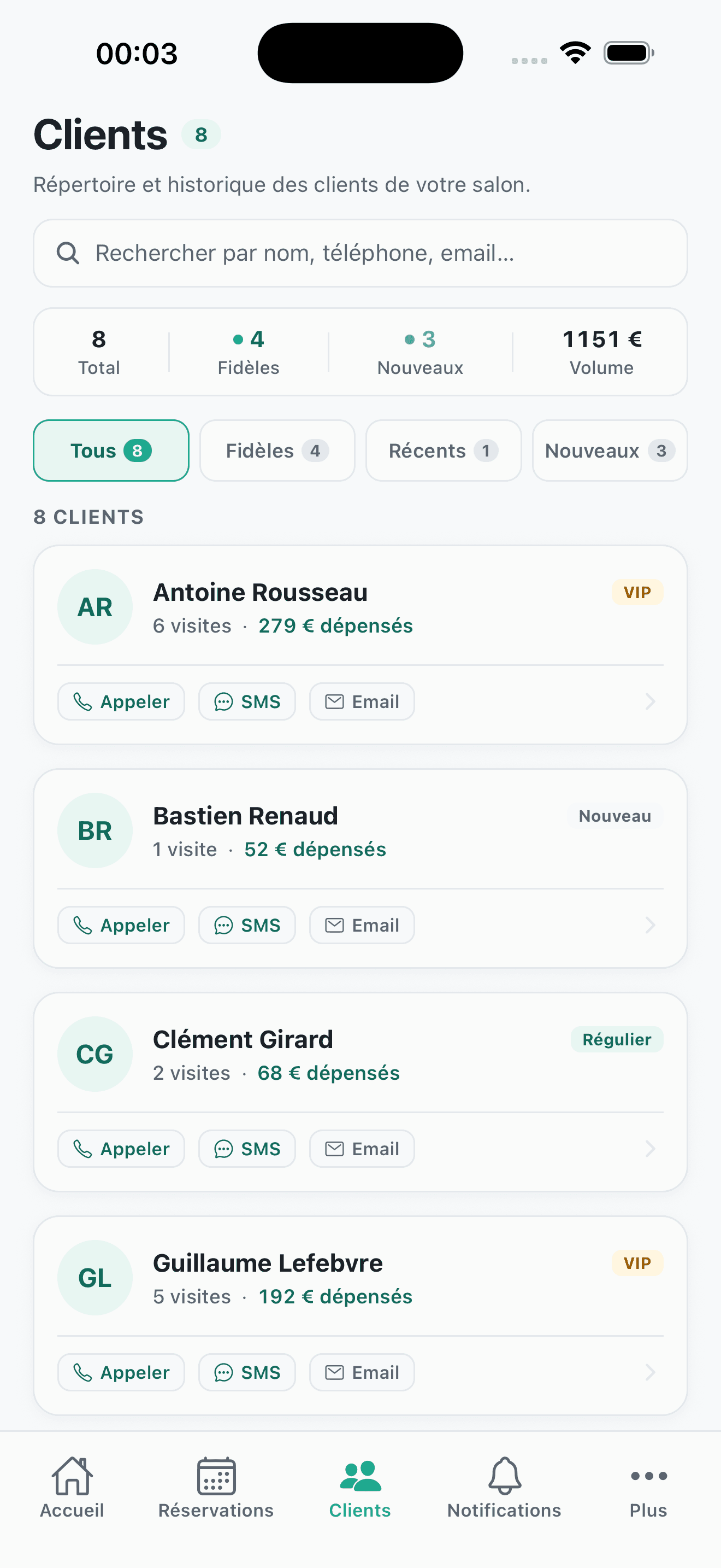 Liste clients RendezVia avec segments VIP, réguliers et nouveaux