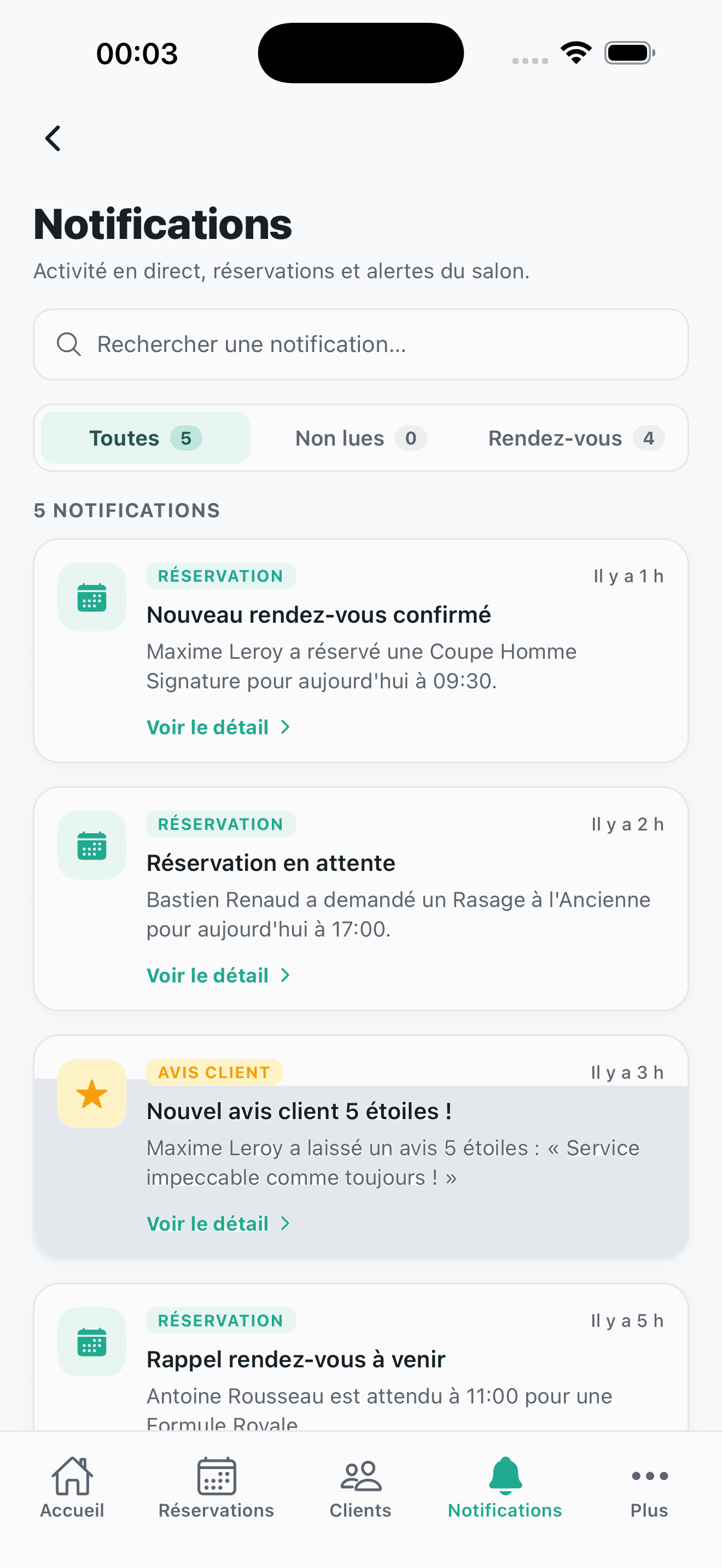Centre de notifications RendezVia avec réservations et avis clients